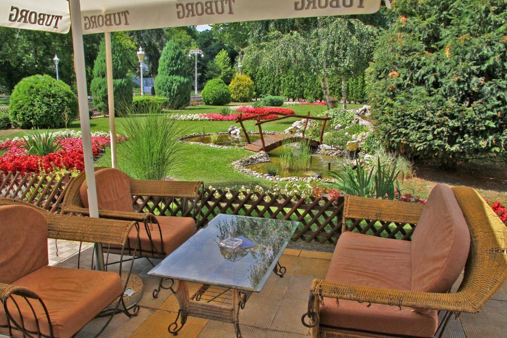 Hotel Prezident Palić Εξωτερικό φωτογραφία