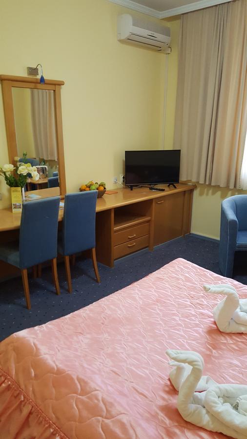 Hotel Prezident Palić Εξωτερικό φωτογραφία