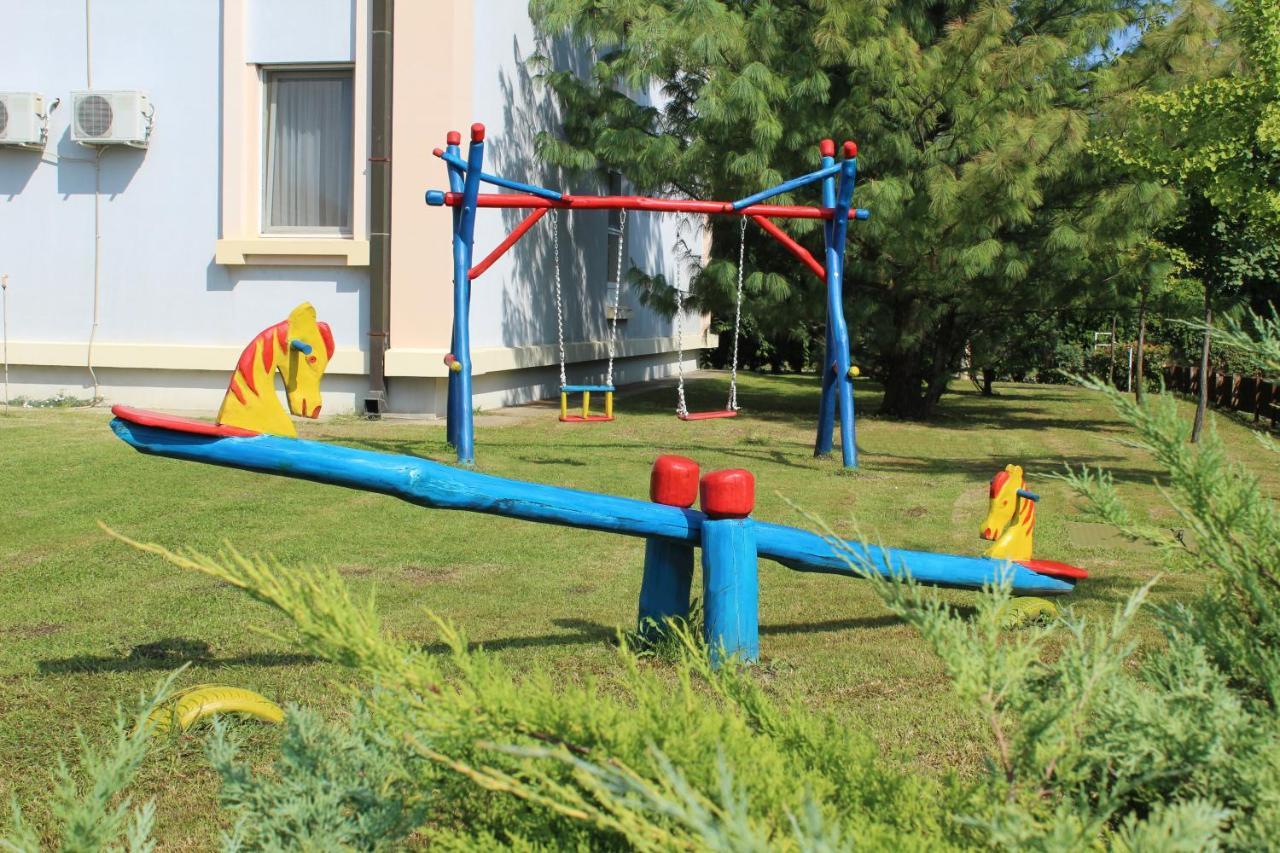 Hotel Prezident Palić Εξωτερικό φωτογραφία