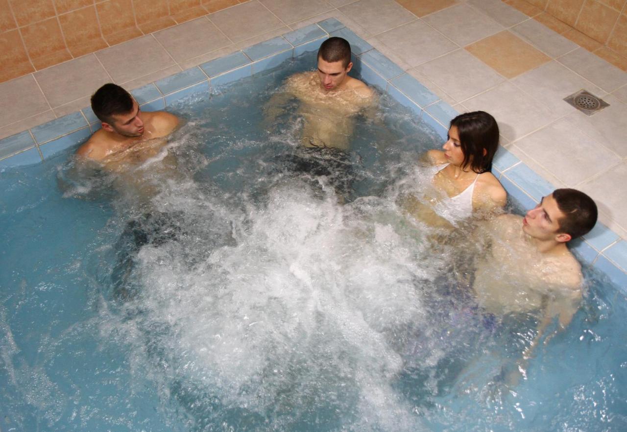 Hotel Prezident Palić Εξωτερικό φωτογραφία