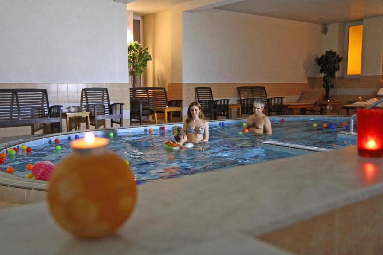 Hotel Prezident Palić Εξωτερικό φωτογραφία